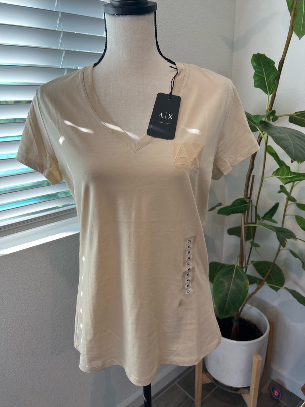 NEW! A/X Armani Exchange Women’s V-Neck Short Sleeve Tee - Cream